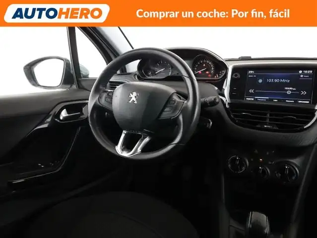 Peugeot 208 view 14