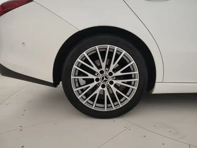 Mercedes-Benz CLA view 14