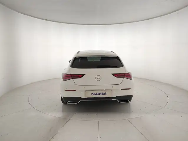 Mercedes-Benz CLA view 3