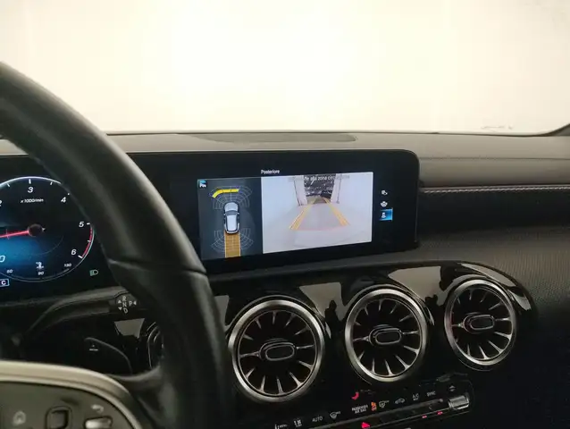 Mercedes-Benz CLA view 13