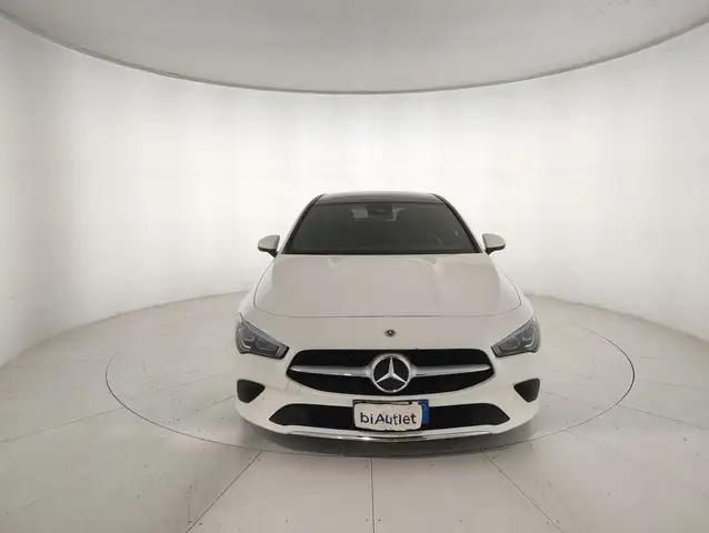 Mercedes-Benz CLA view 2
