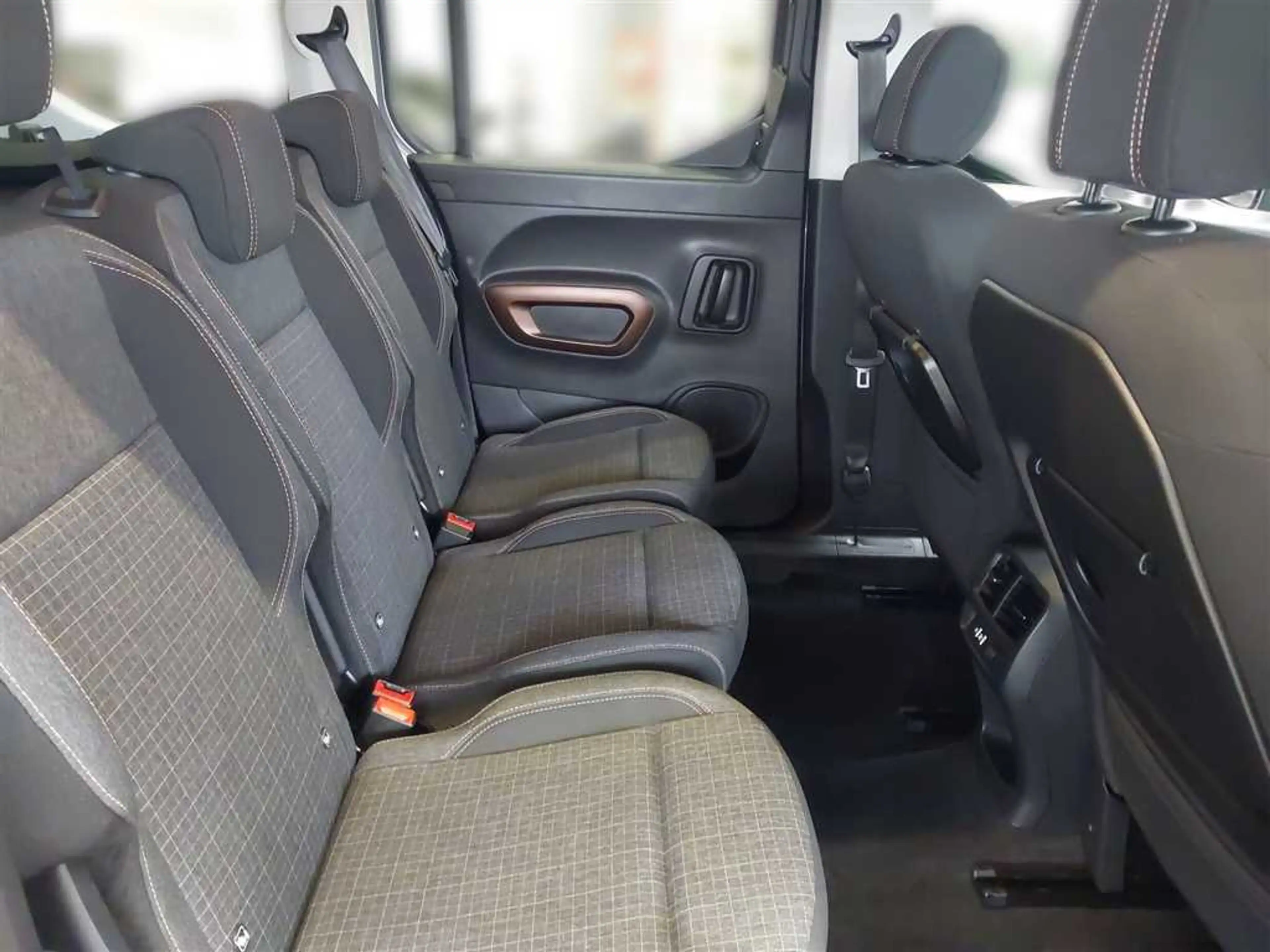 Peugeot Rifter Kombi GT 1.5 BlueHDi 130 — photo 16