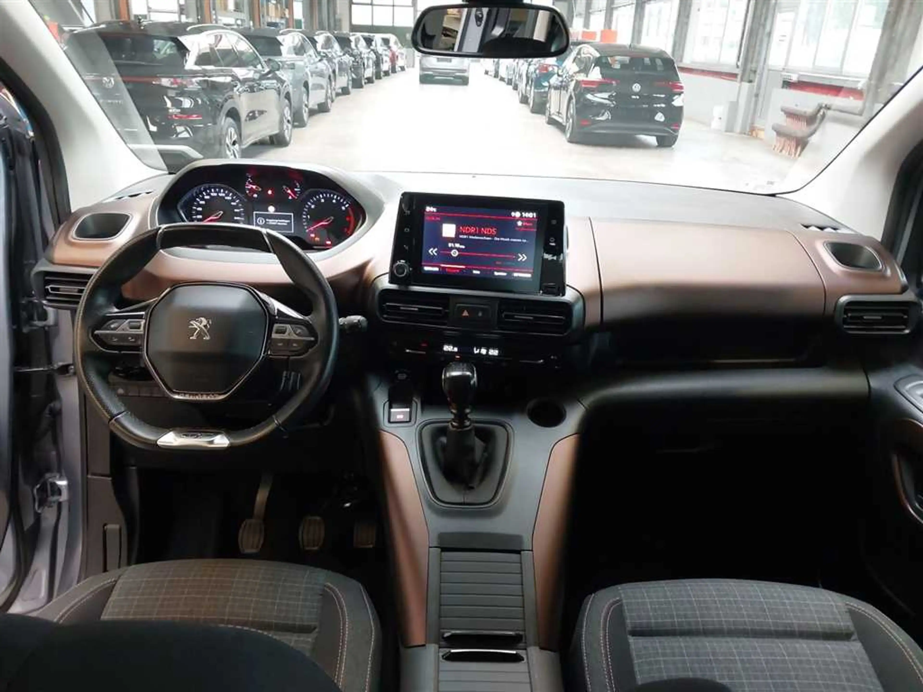 Peugeot Rifter Kombi GT 1.5 BlueHDi 130 — photo 12