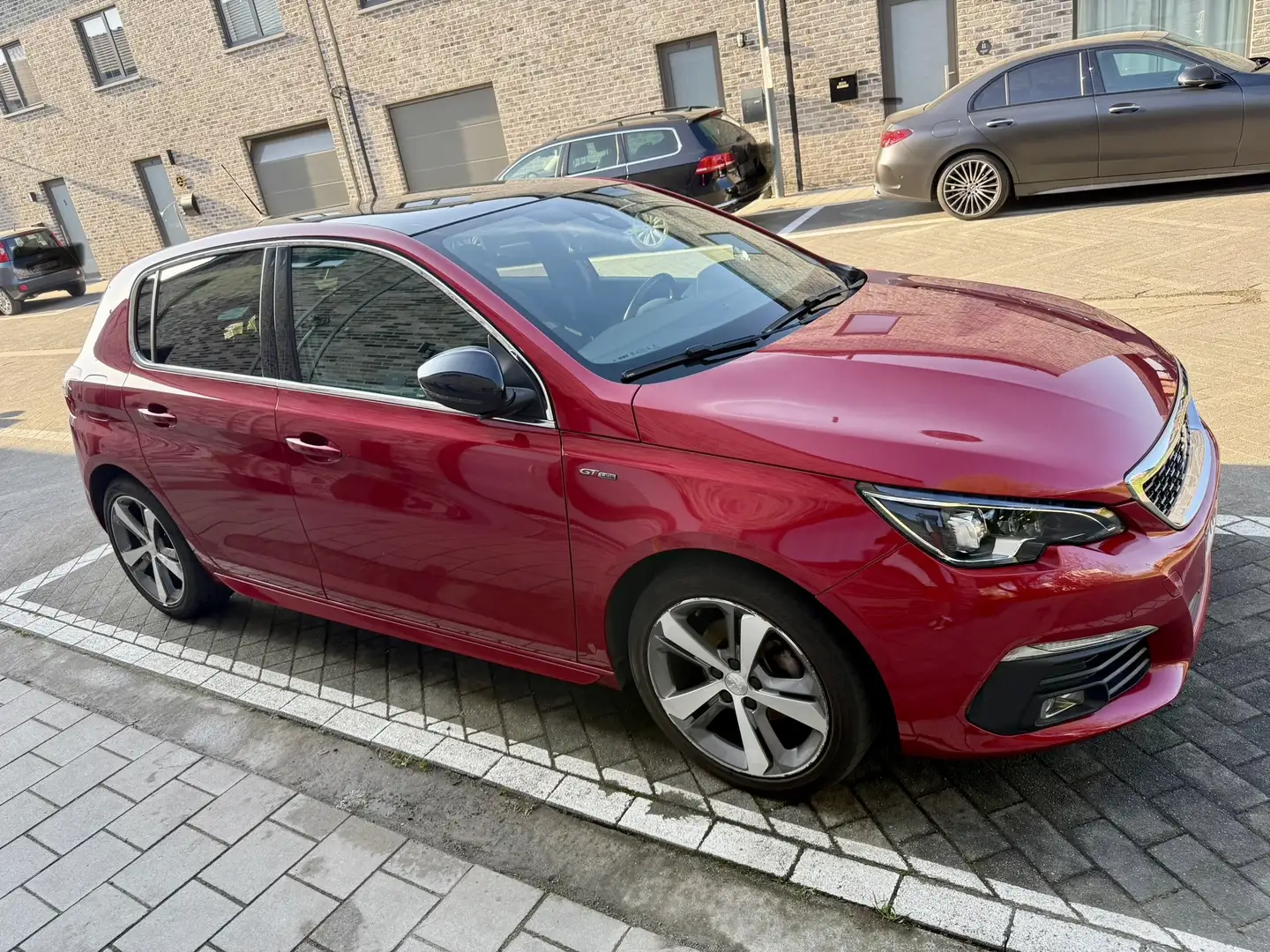 Peugeot 308 1.5 GT LINE Rood - 2