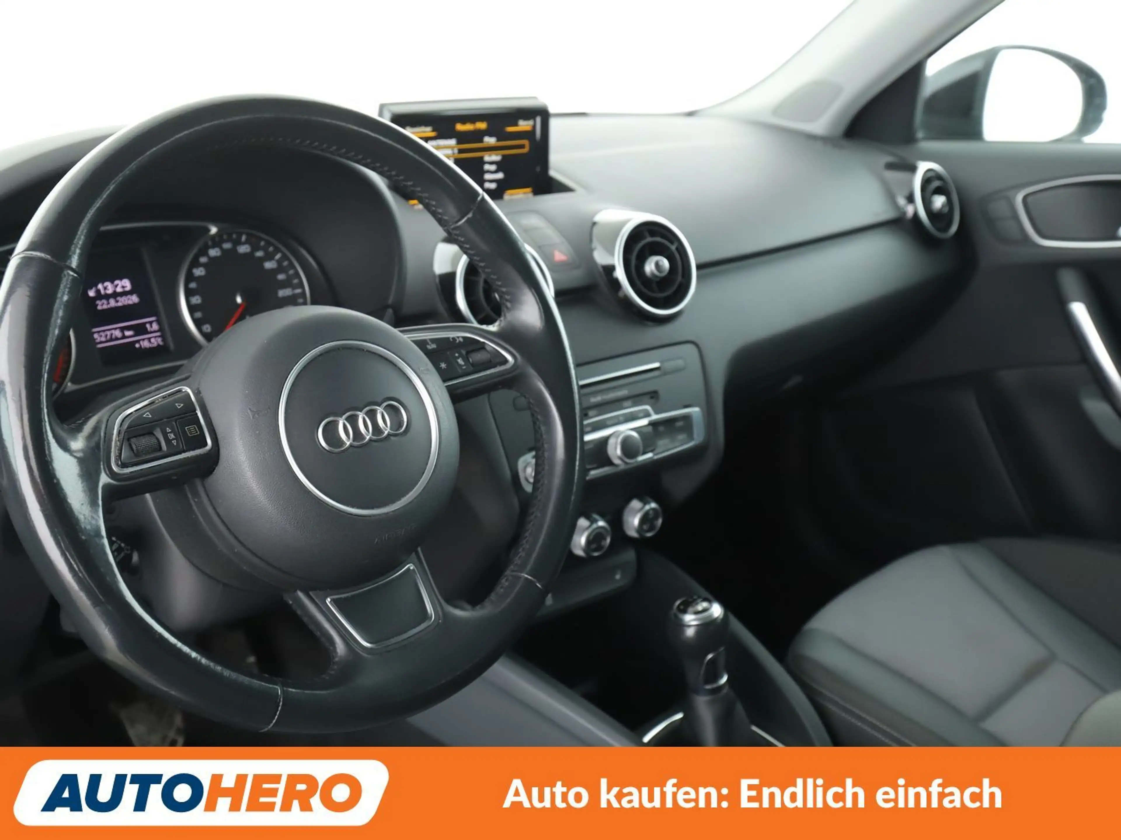 Audi A1 1.0 TFSI Sport — photo 11