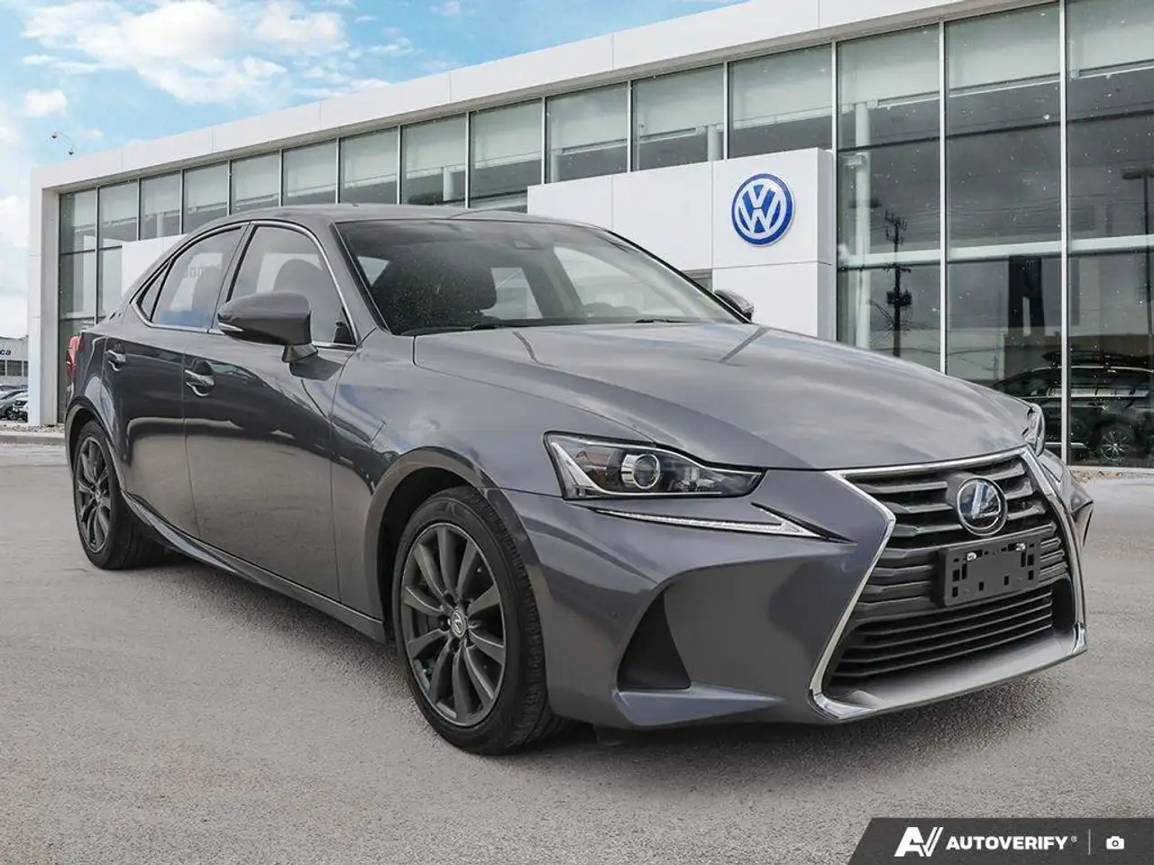 Lexus IS снимка Lexus IS