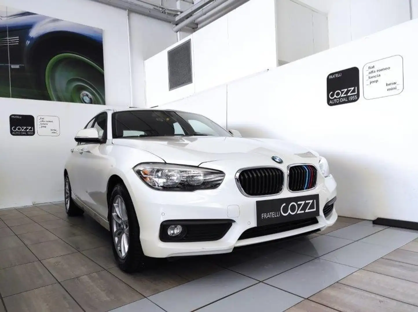 BMW 116 - 116d 5p. Business Bianco - 1