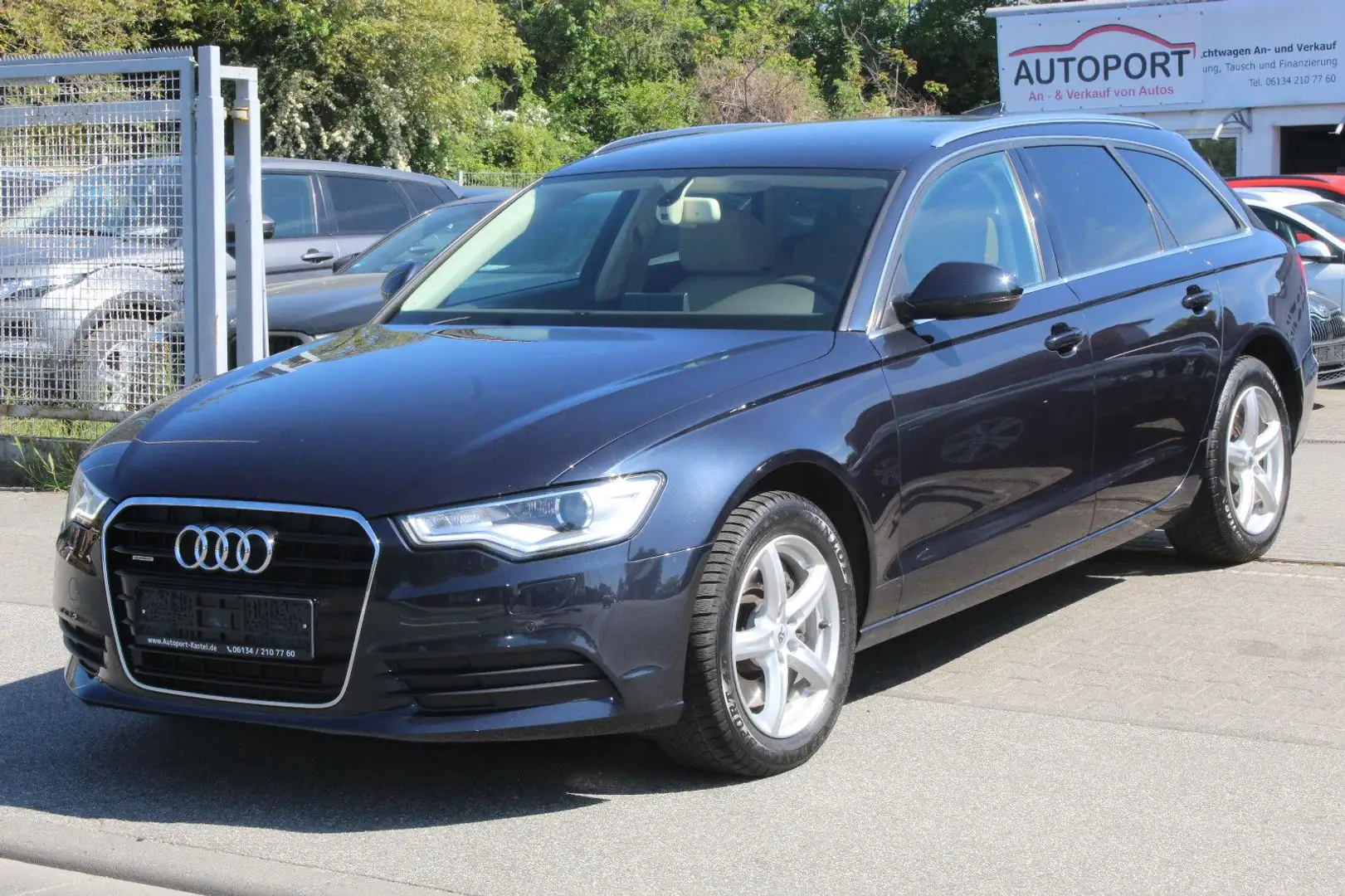 Audi A6 Avant 3.0 TDI quattro Blau - 1