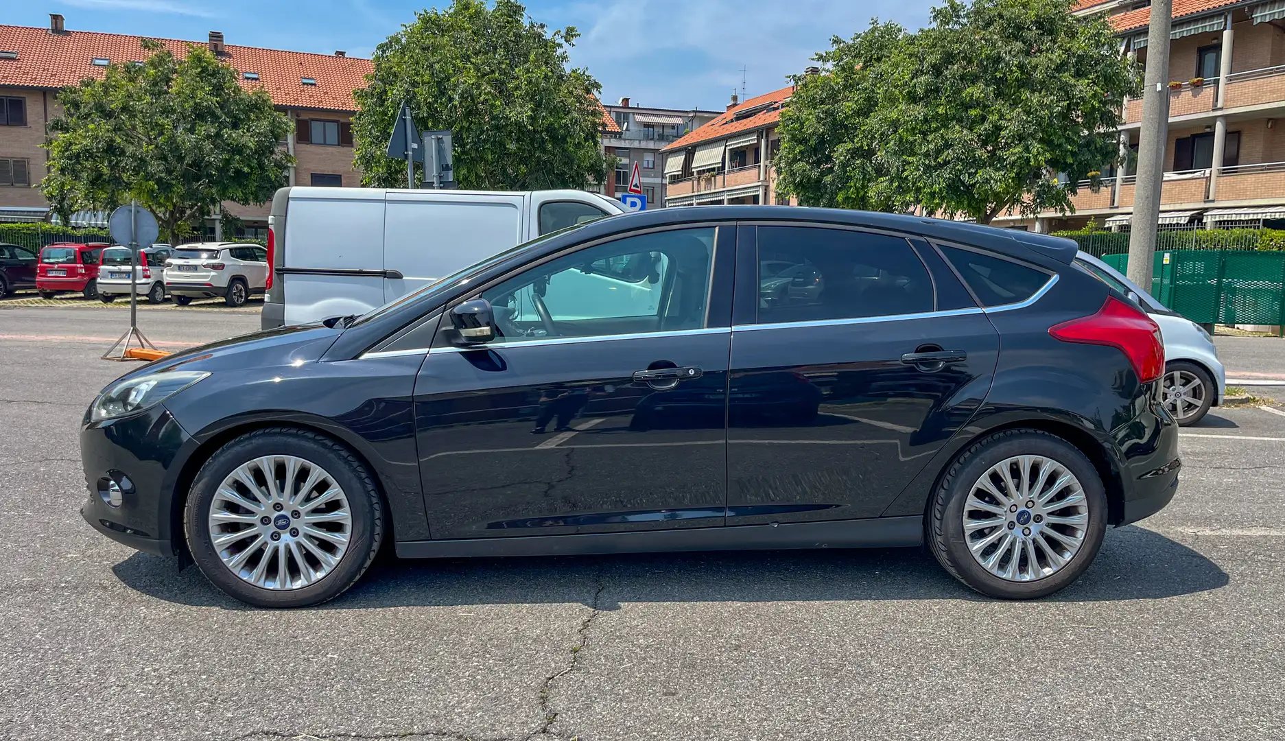 Ford Focus 5p 1.6 tdci Titanium 115cv Nero - 2