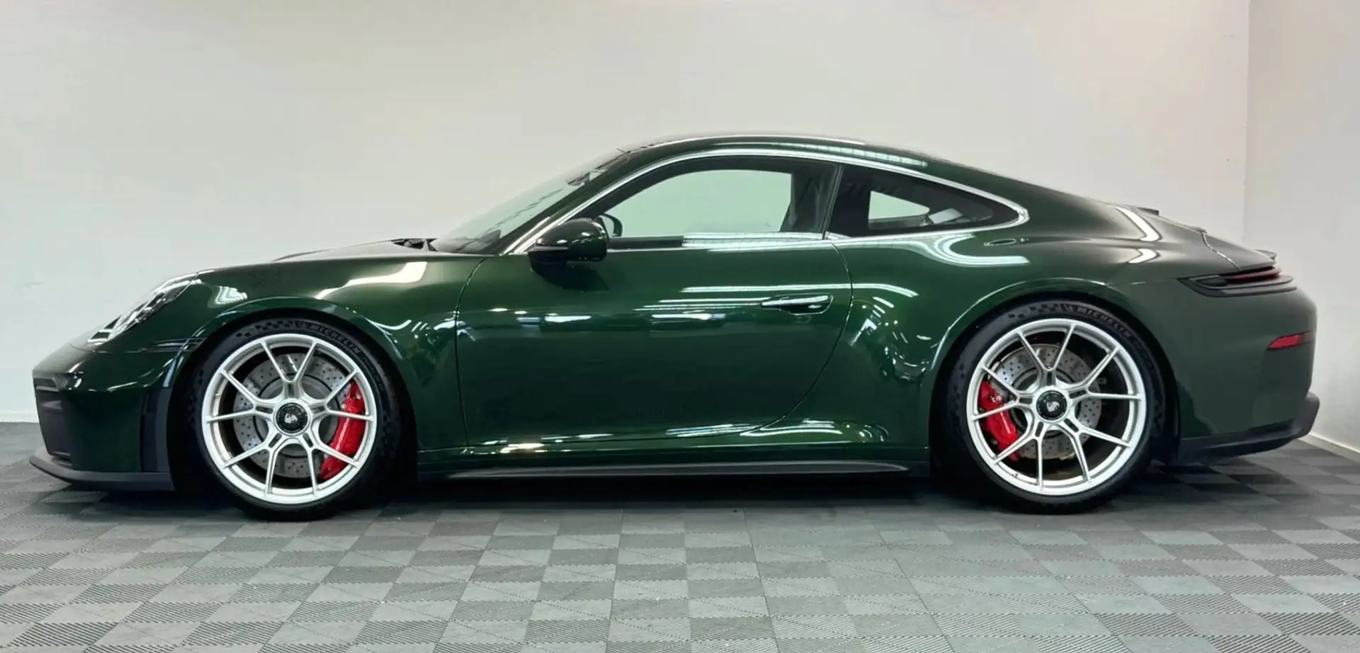 Porsche 992 911 GT3 Touring Paket Liftsystem* Grün - 2