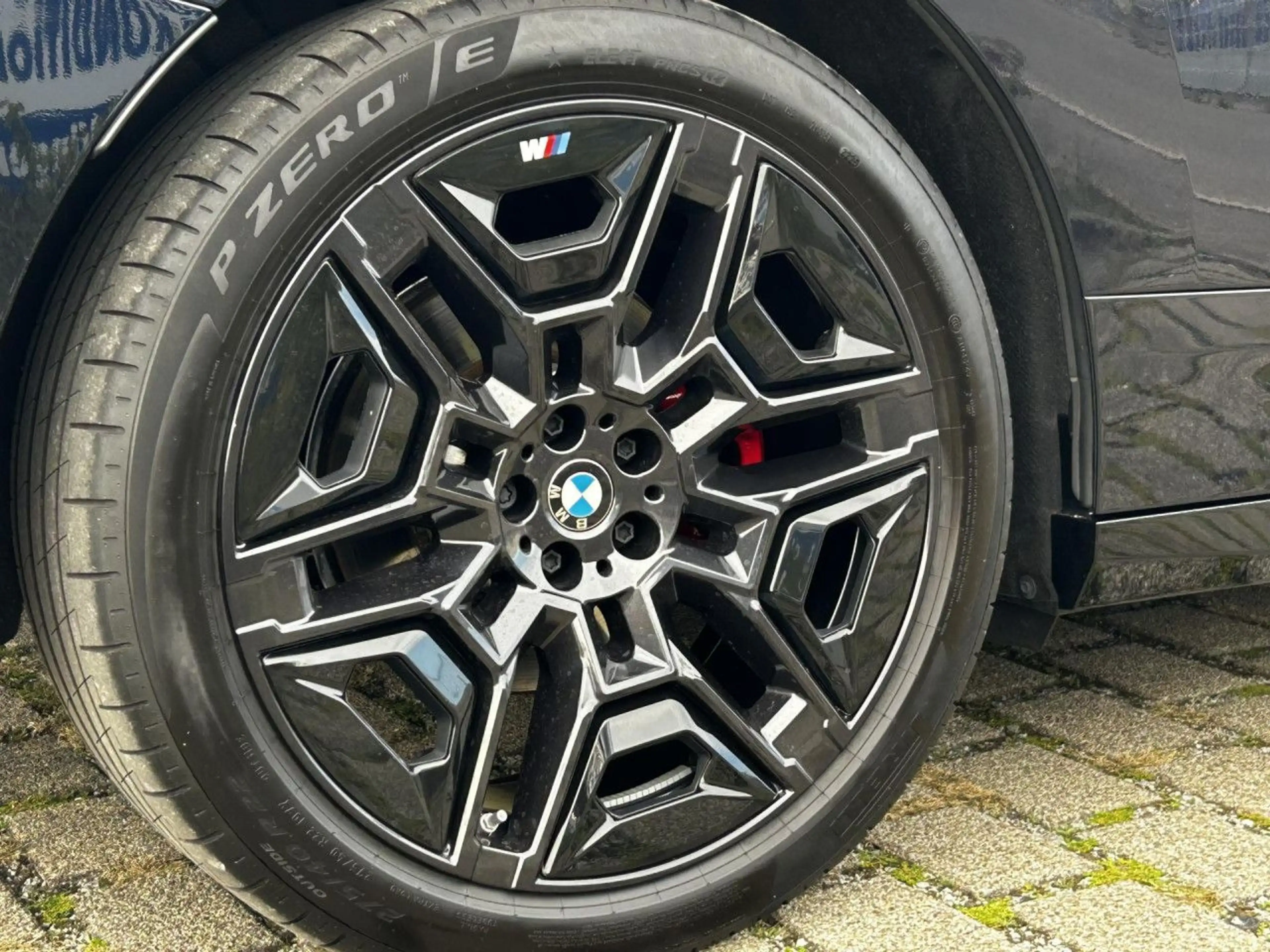 BMW iX x45 M Sport Pro ACC IntAktivL.Sitzbel.360°AHK — photo 9