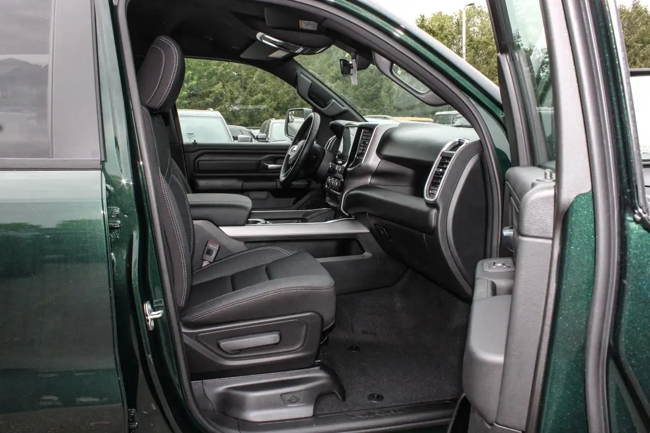 RAM 1500 photo RAM 1500