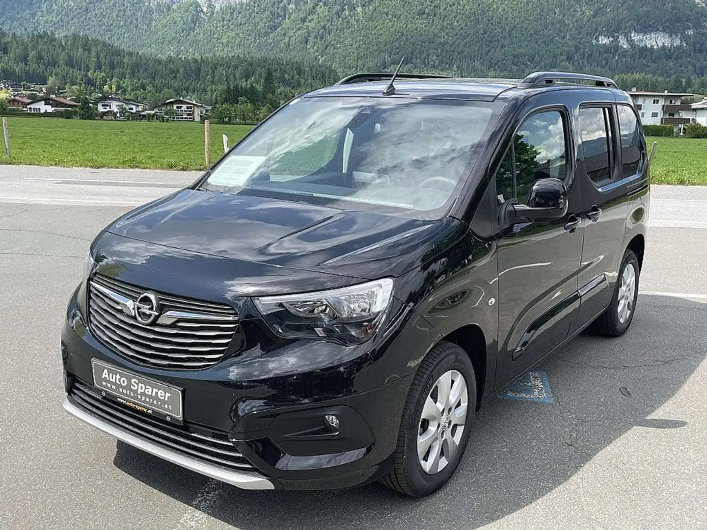 Opel Combo e-Life L 50 kWh Elegance Schwarz - 1