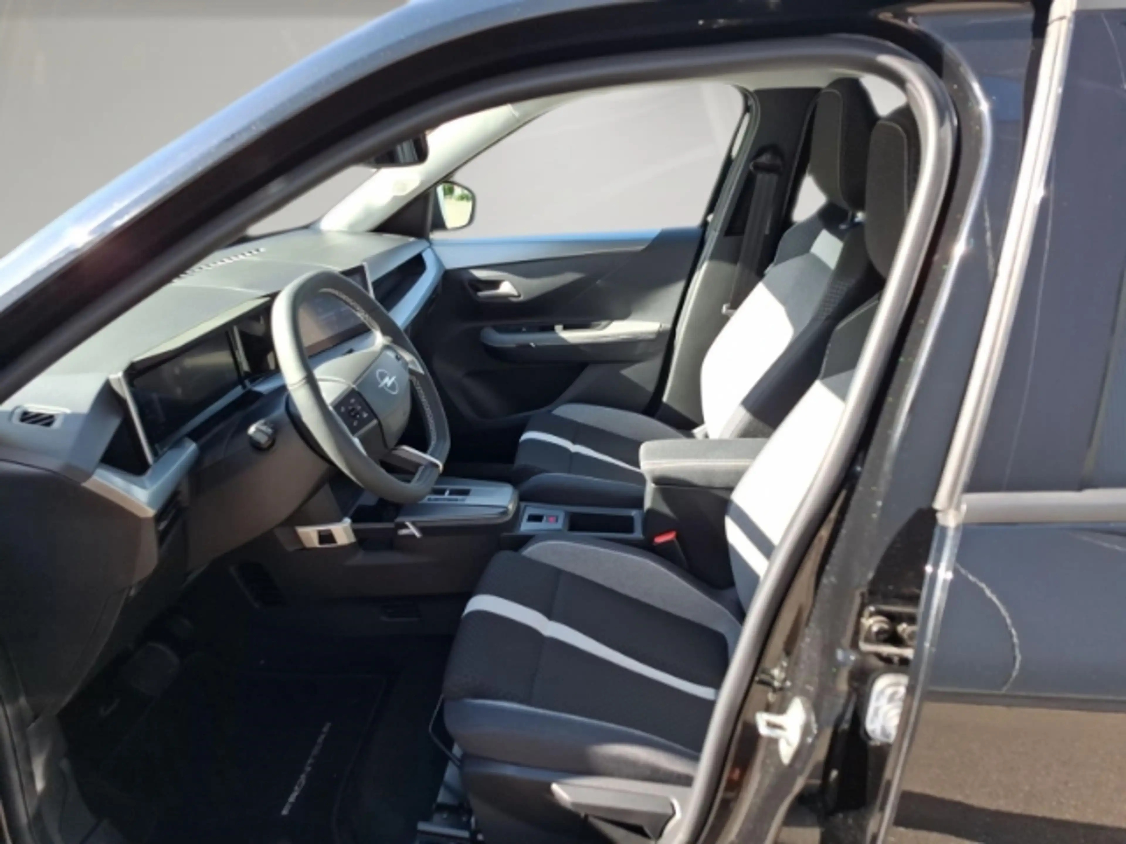 Opel Frontera GS 1,2 HYBRID Automatik/Lenkrad/Sitzheizung/AppleC — photo 7