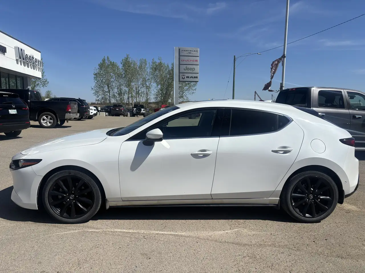 Mazda 3 снимка Mazda 3