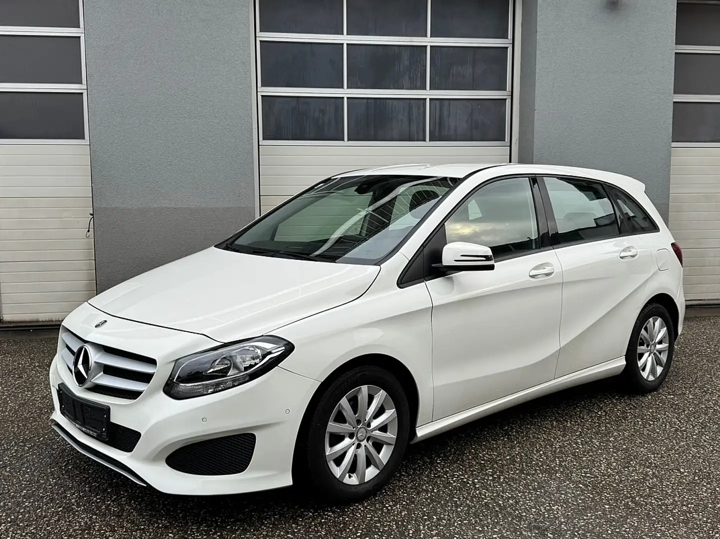 Mercedes-Benz B 180 d Aut. Blanc - 1