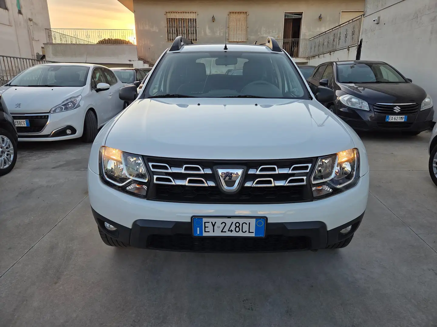 Dacia Duster Duster 1.6 Laureate Gpl 4x2 105cv Bianco - 1