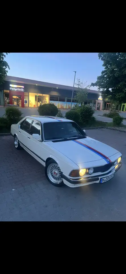 BMW 735 i. SPORTFAHRWER.Tausch BMW F 10-535i, foto 1