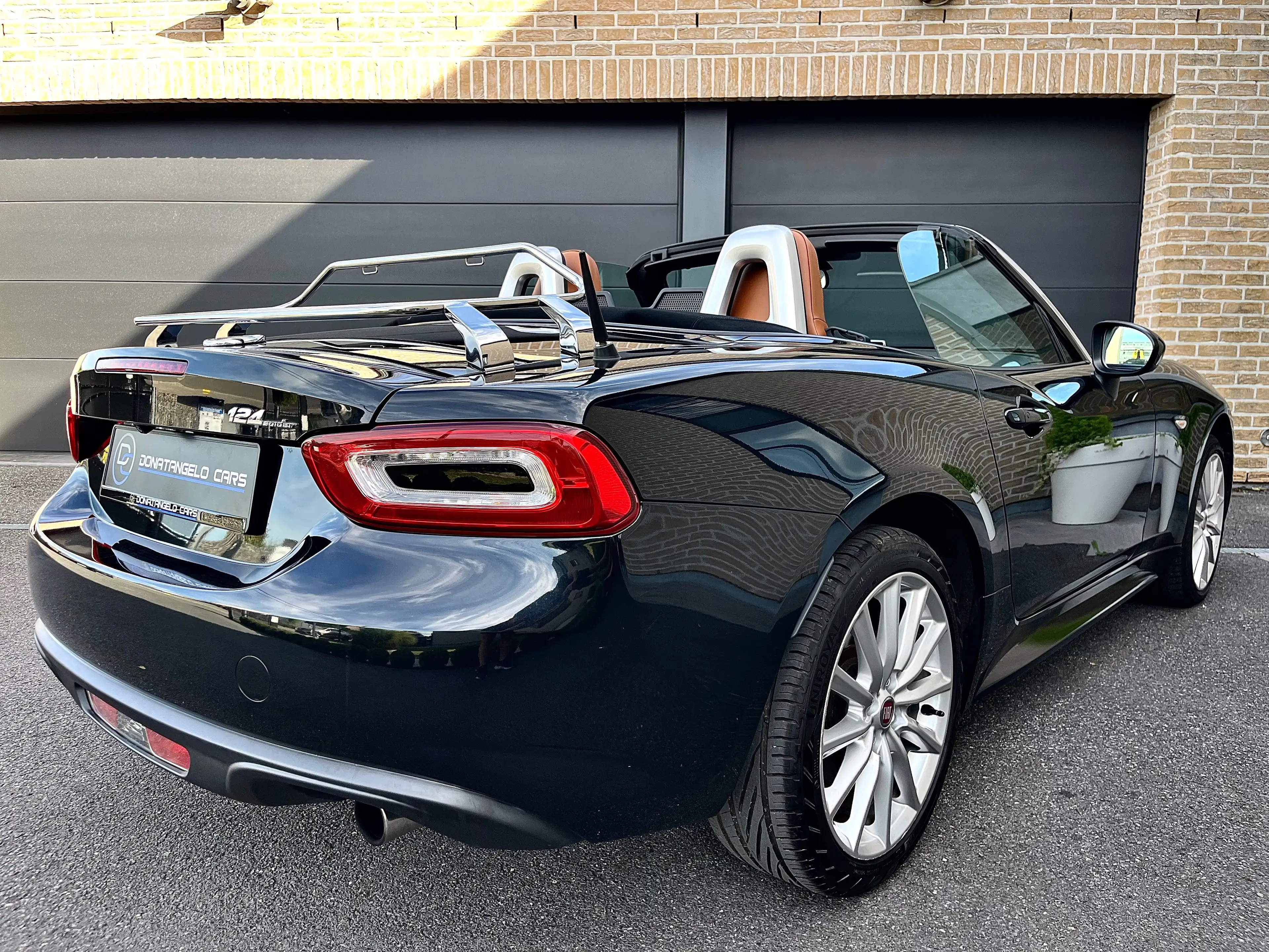 Fiat 124 Spider 124 Spider 1.4 MultiAir Lusso — photo 2