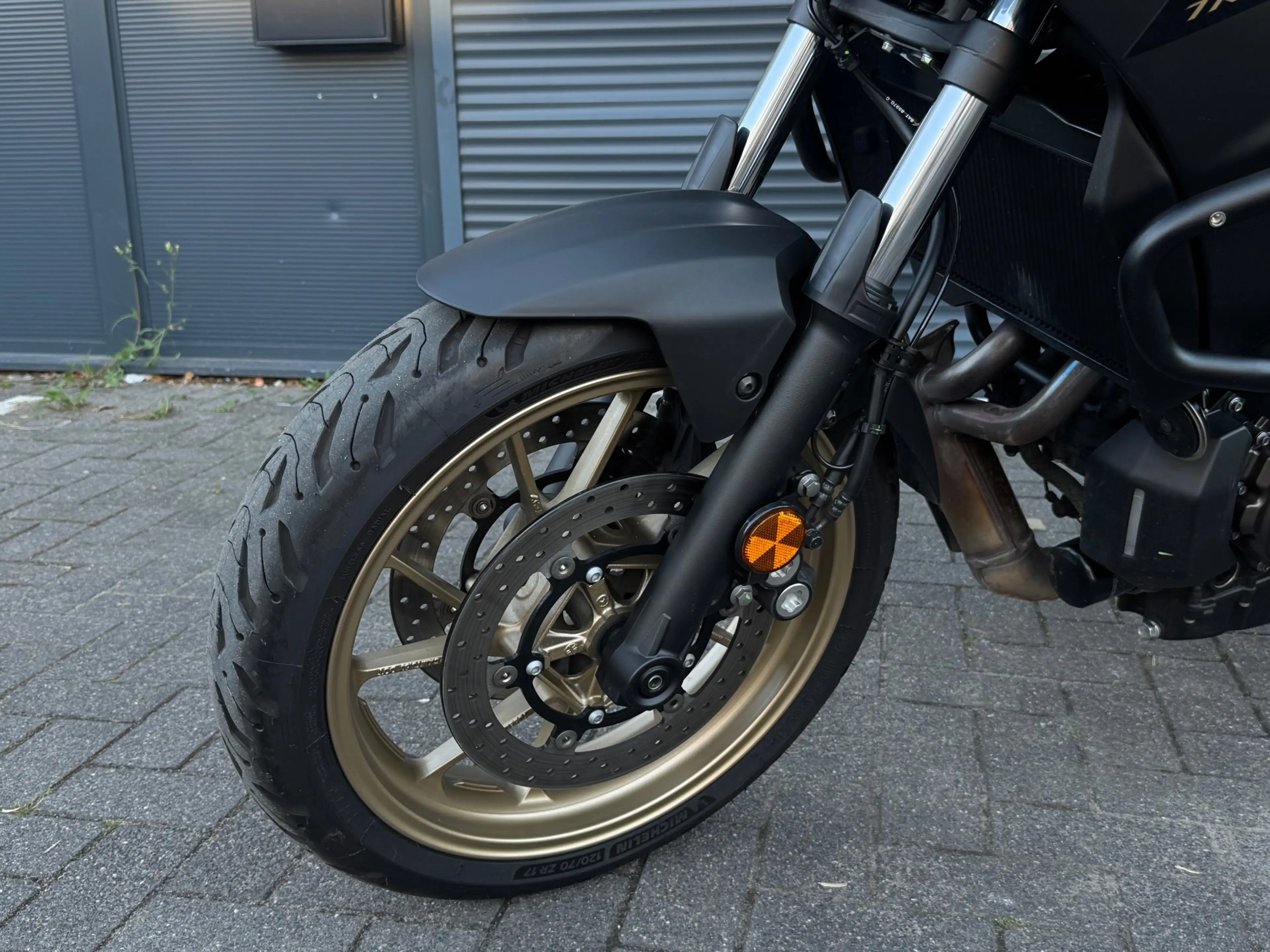 Yamaha Tracer 7 GT 2024 Black LED|Beugels|Topk|Full — photo 3