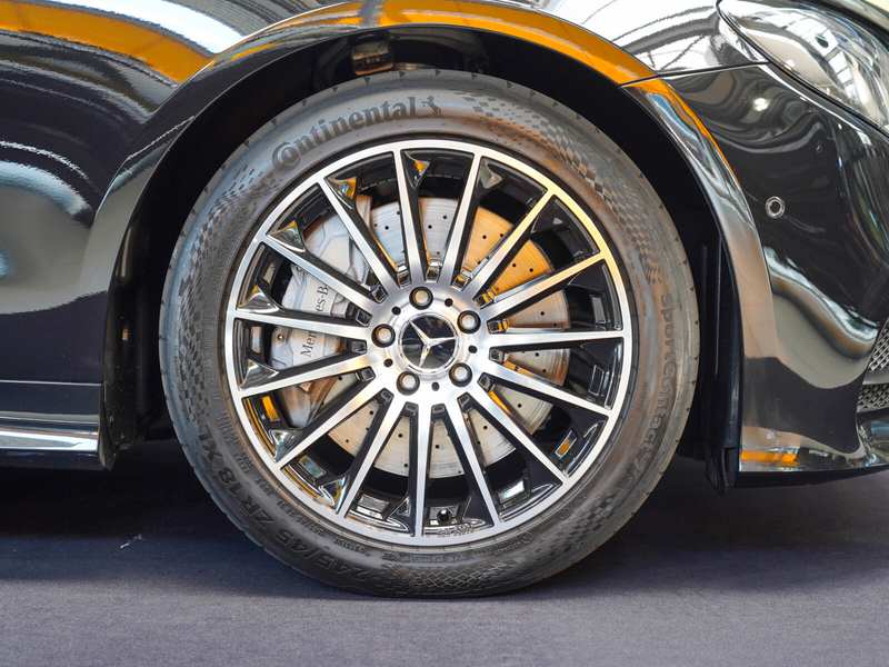 Mercedes-Benz E 400 E 400 4M Cabrio AMG Line Burmester Head-up AIR — photo 2