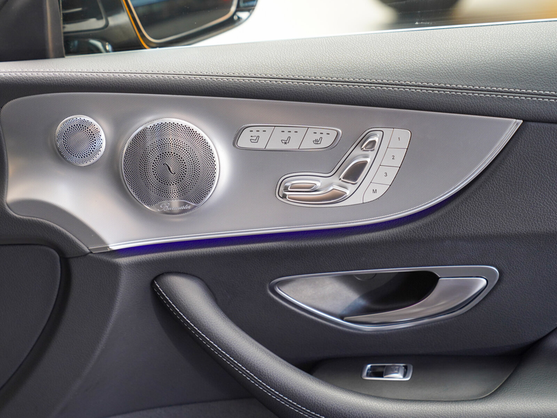 Mercedes-Benz E 400 E 400 4M Cabrio AMG Line Burmester Head-up AIR — photo 12
