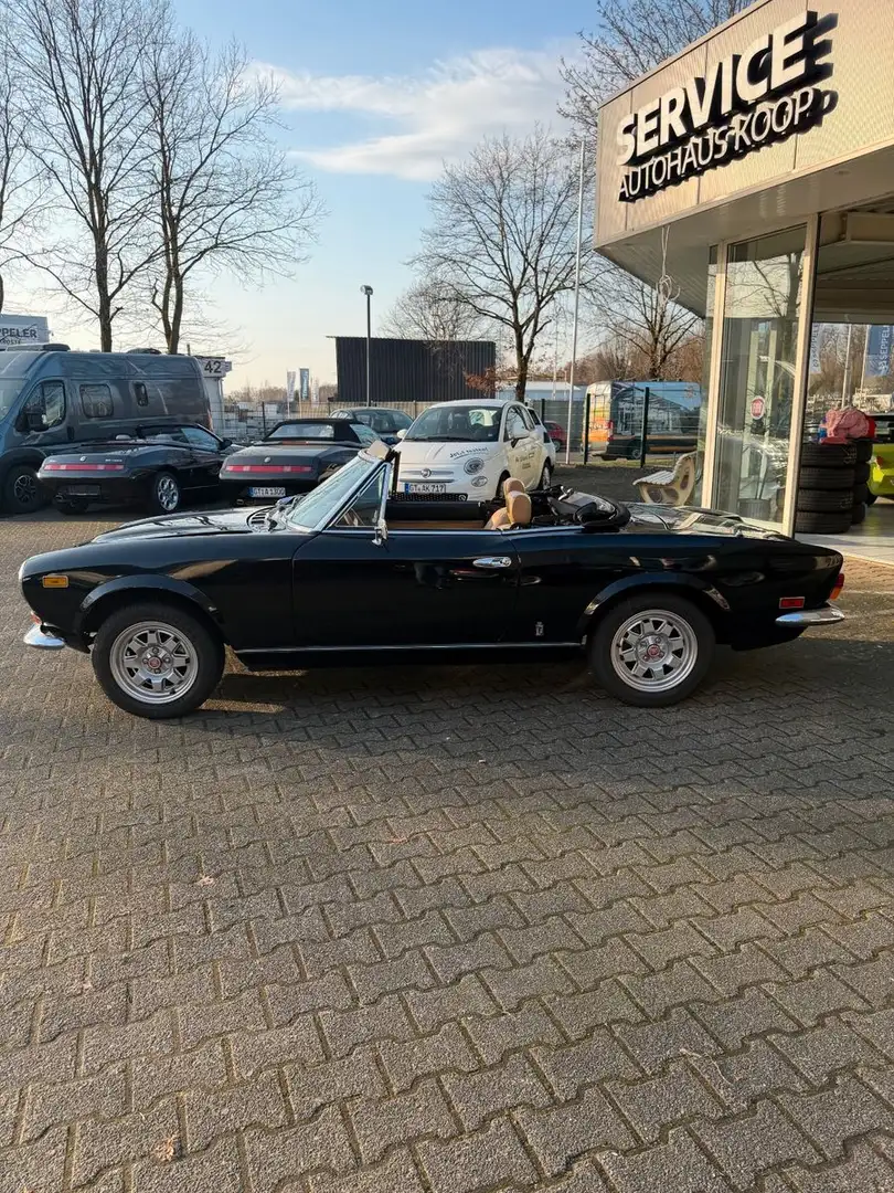 Fiat 124 Spider Spider Schwarz - 2