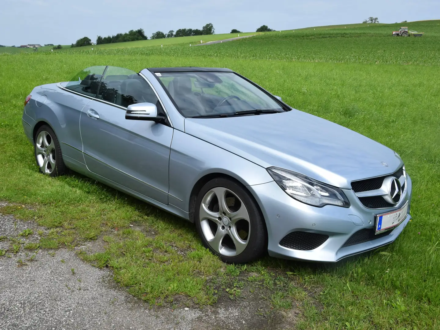 Mercedes-Benz E 220 E 220 BlueEfficiency CDI Aut. Silber - 2