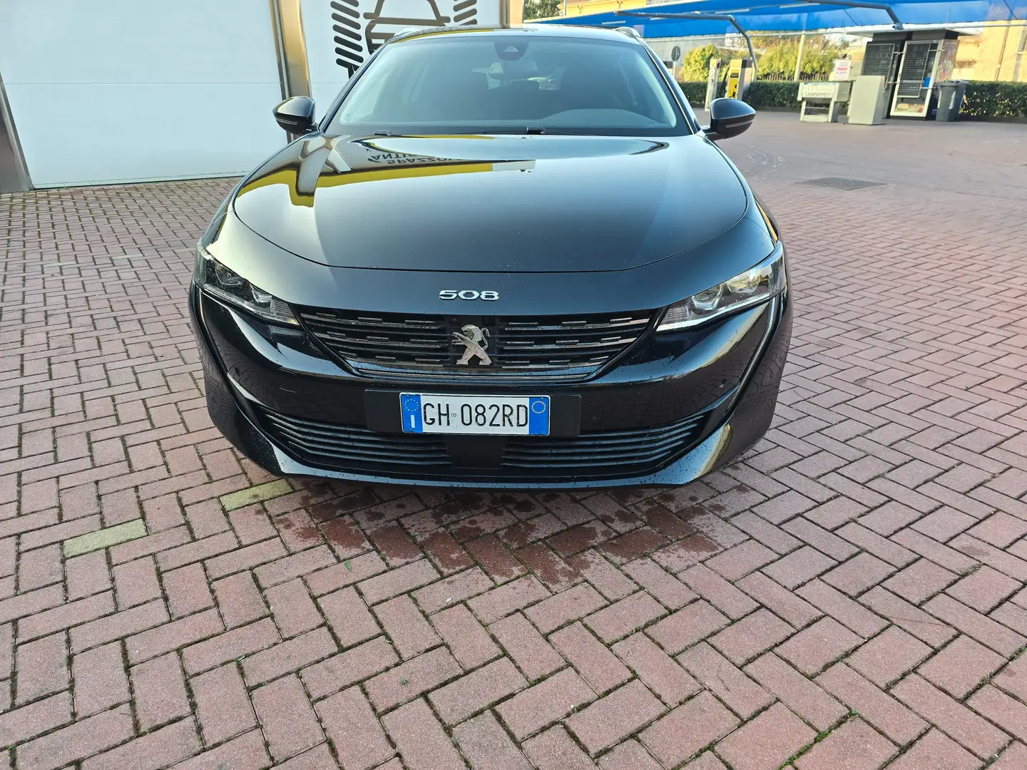 Peugeot 508 2022 5P  BLUEHDI 130 PACK SW S/S EAT8 (AUTOCARRO) Noir - 2