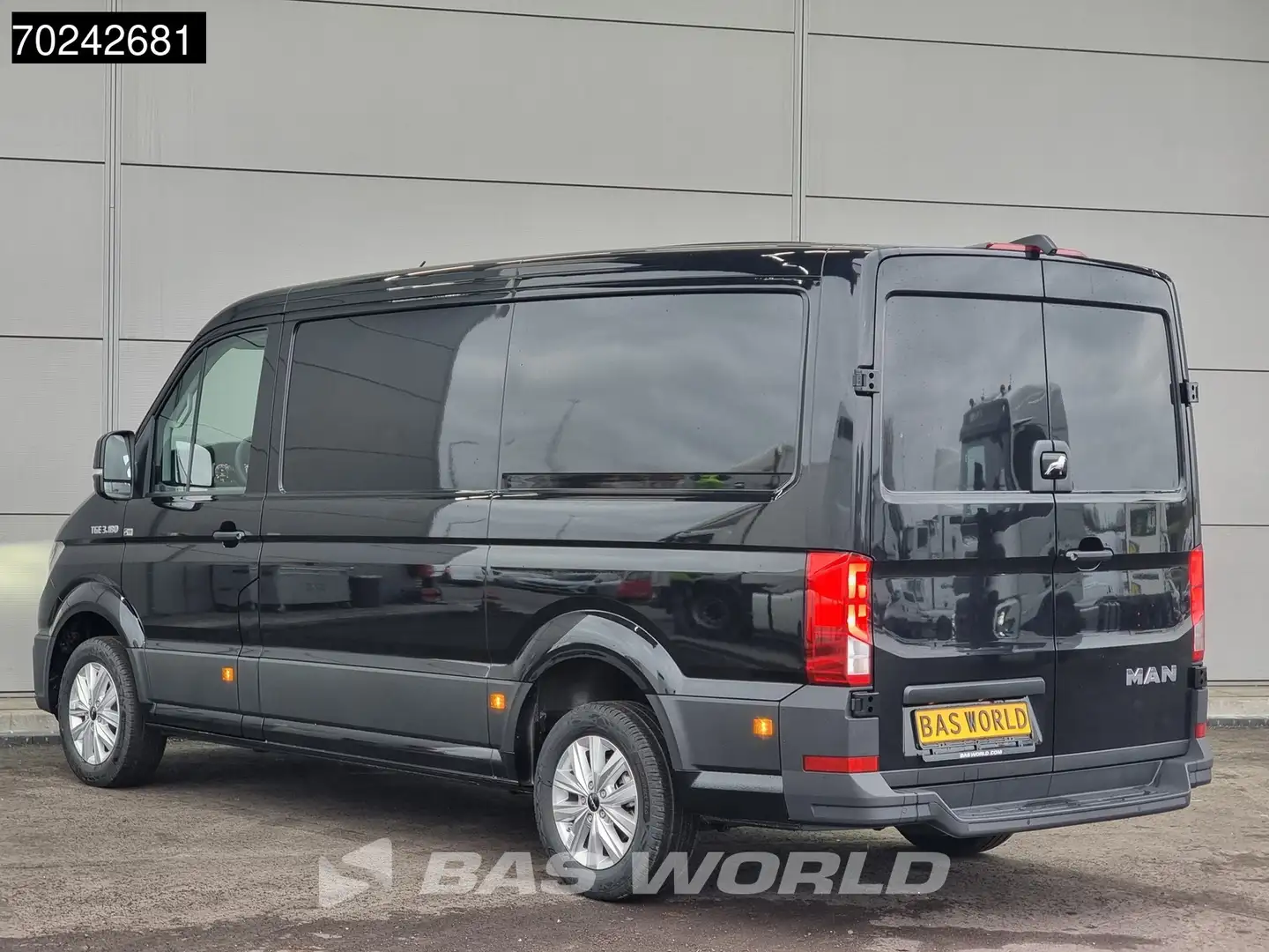 MAN TGE 3.180 Automaat 2025 model Facelift L3H2 Navi CarPl Negru - 2