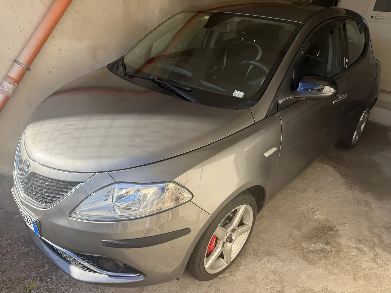 Lancia Ypsilon