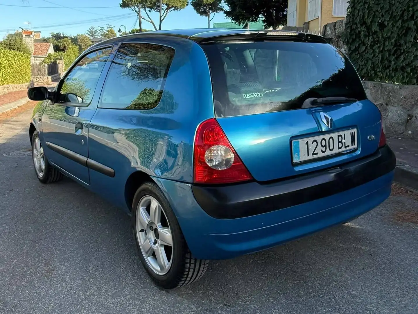 Renault Clio Clio 1.2 16v Expression 75 Expression Azul - 2