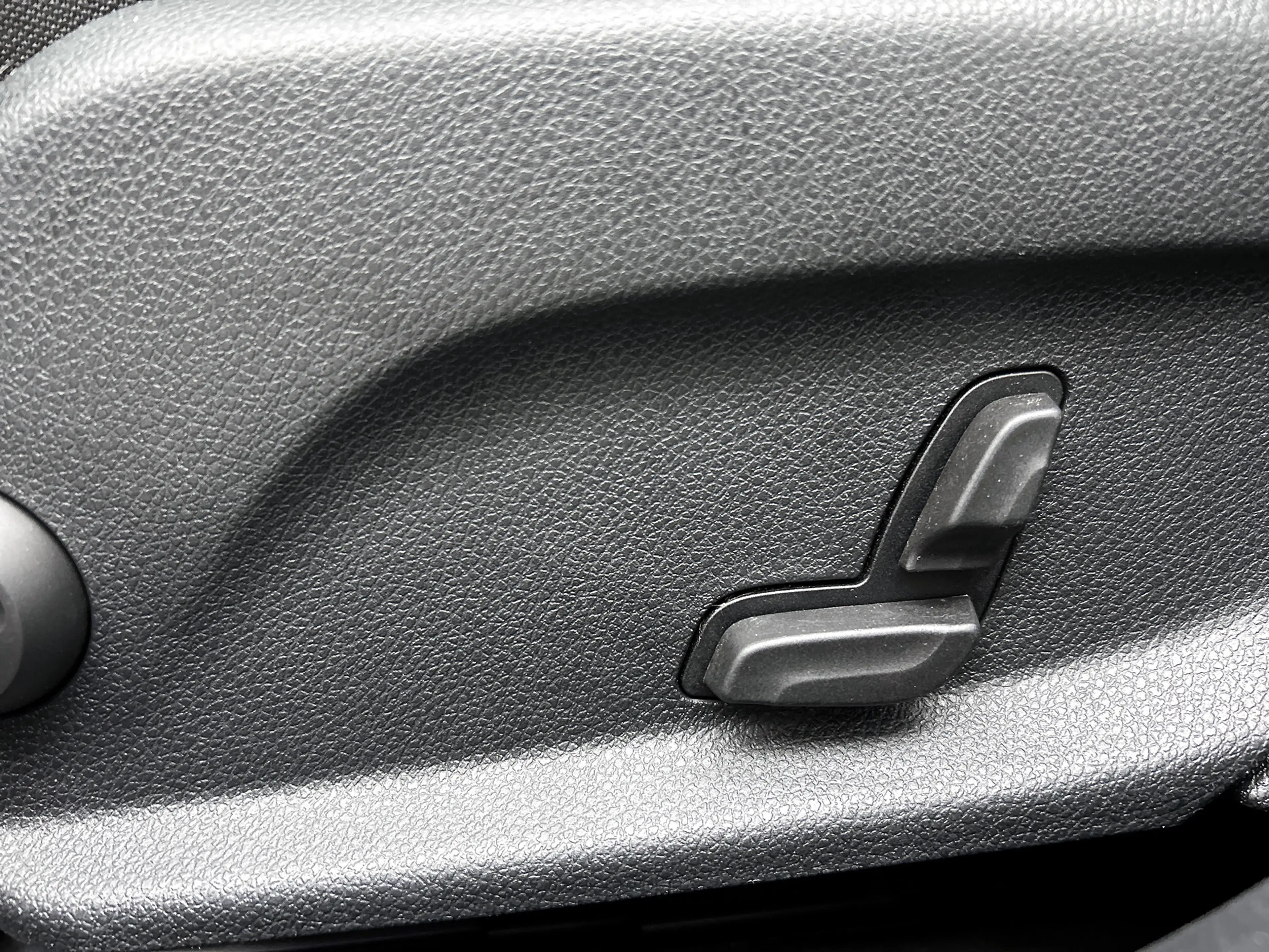 Mercedes-Benz C 300 Estate AMG de Solution Luxury Limited / Leder / Ai — photo 11