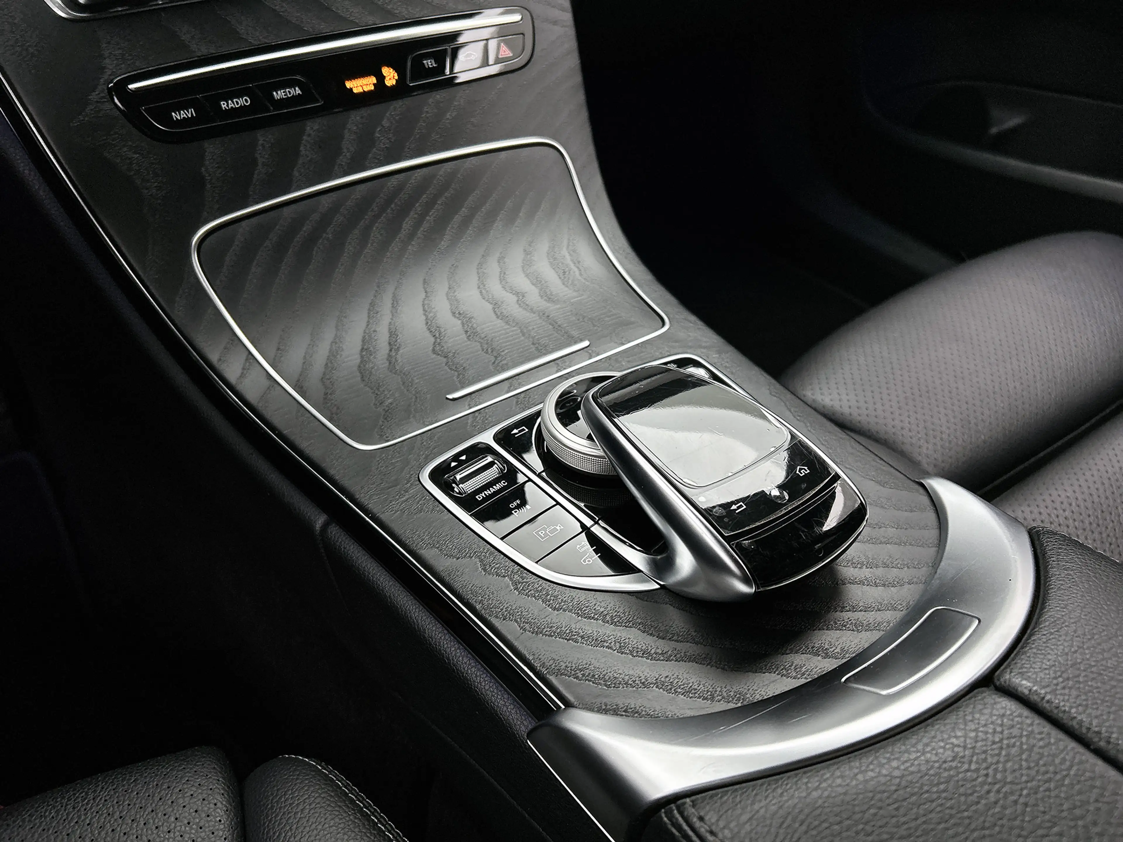 Mercedes-Benz C 300 Estate AMG de Solution Luxury Limited / Leder / Ai — photo 25