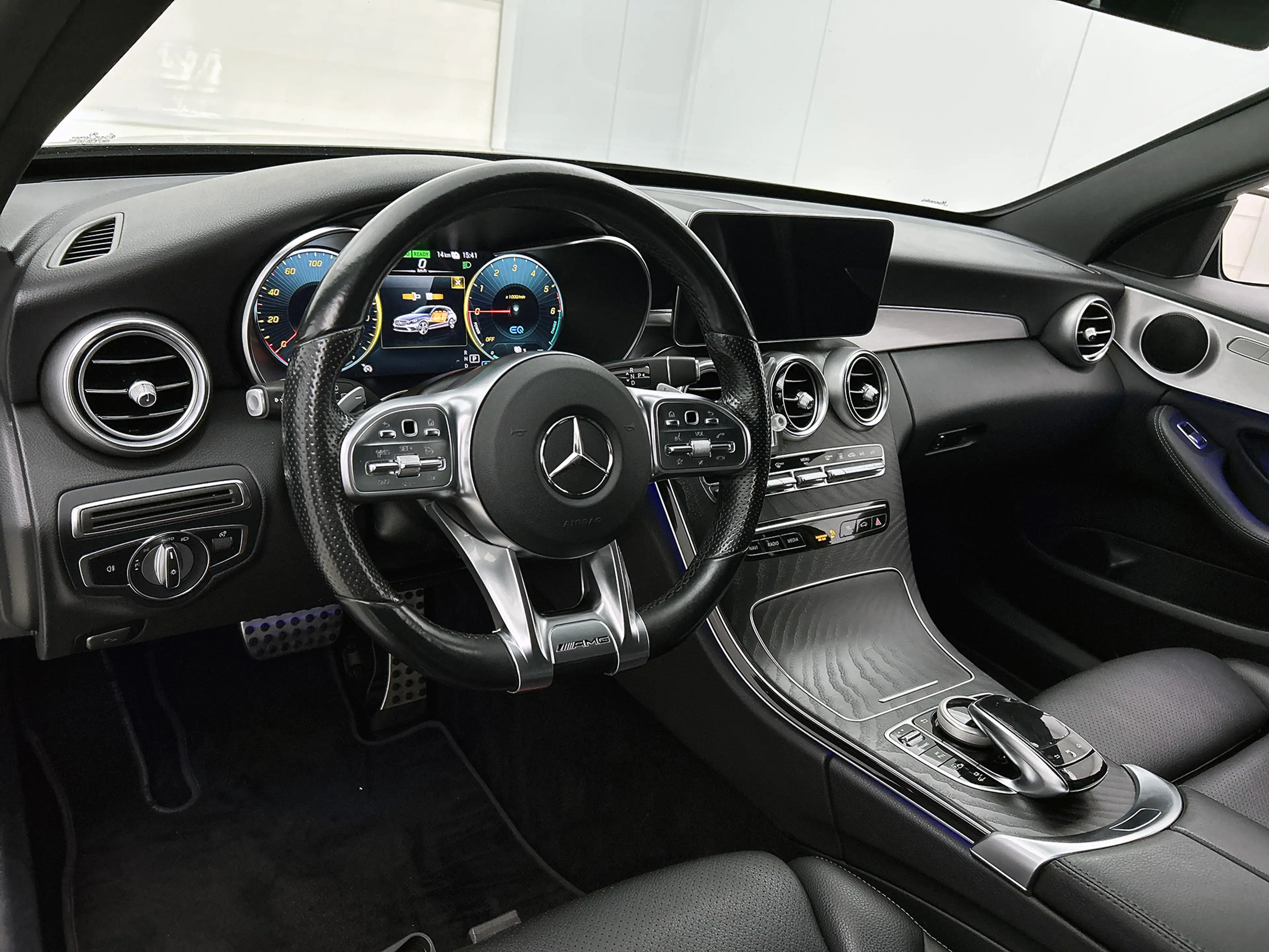 Mercedes-Benz C 300 Estate AMG de Solution Luxury Limited / Leder / Ai — photo 21