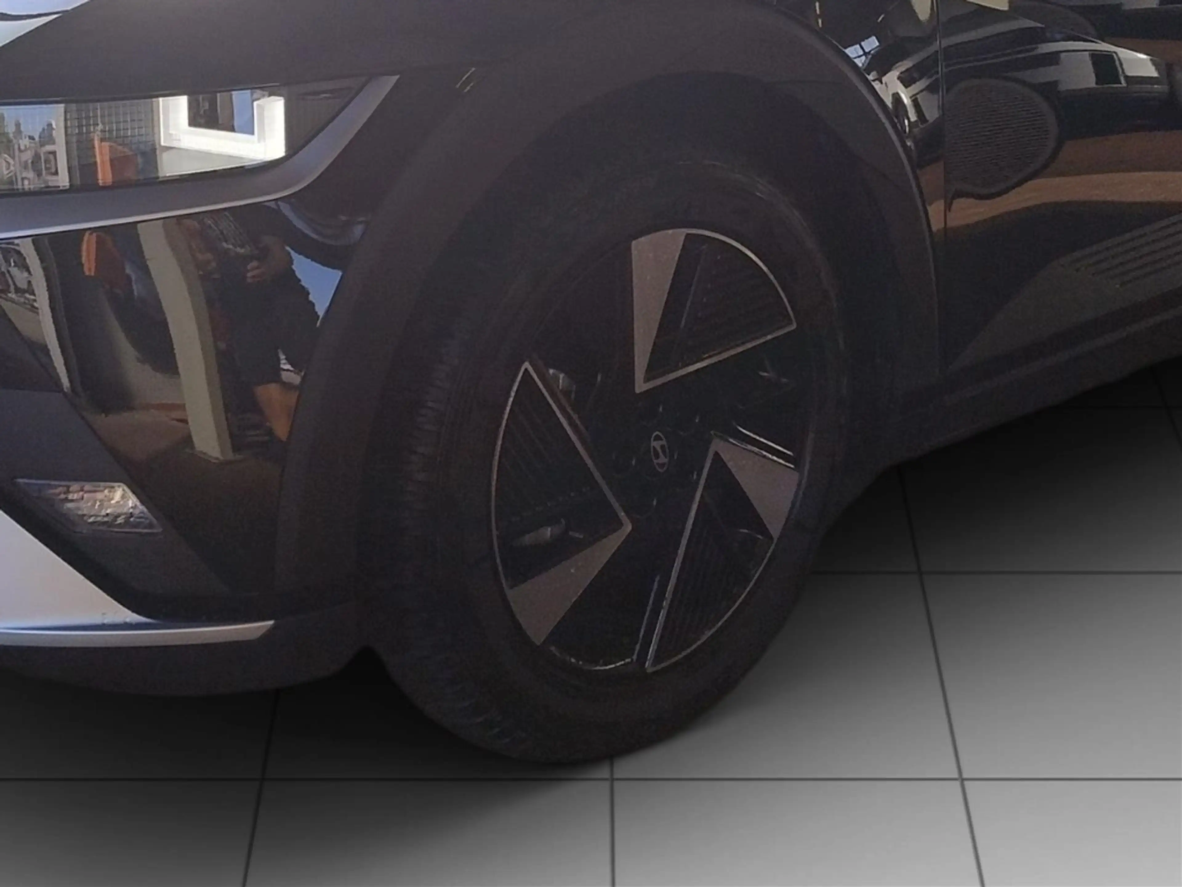 Hyundai IONIQ 5 Dynamiq Elektro — photo 2