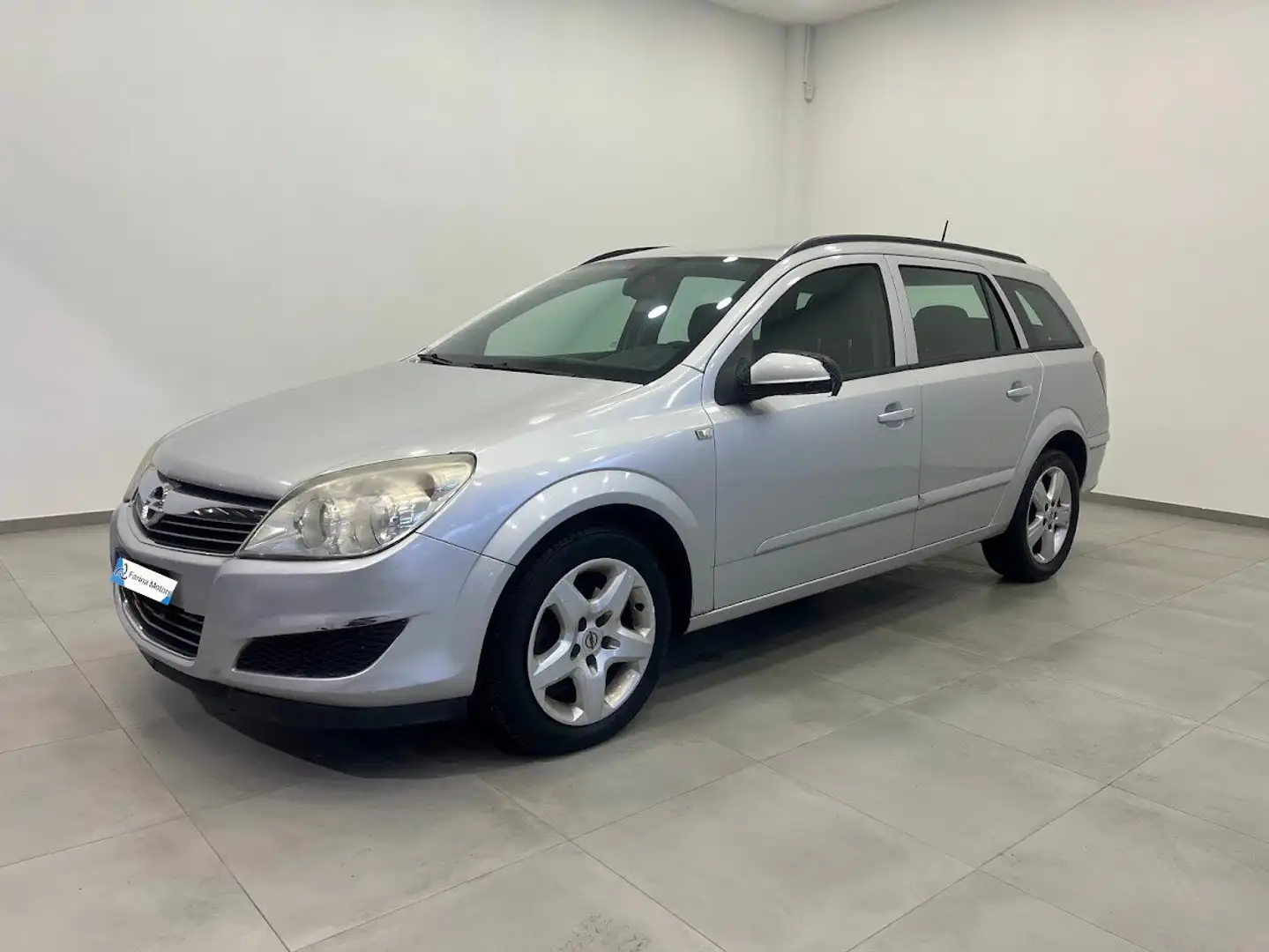 Opel Astra Astra 1.7 CDTI 101CV Station Wagon Plateado - 1