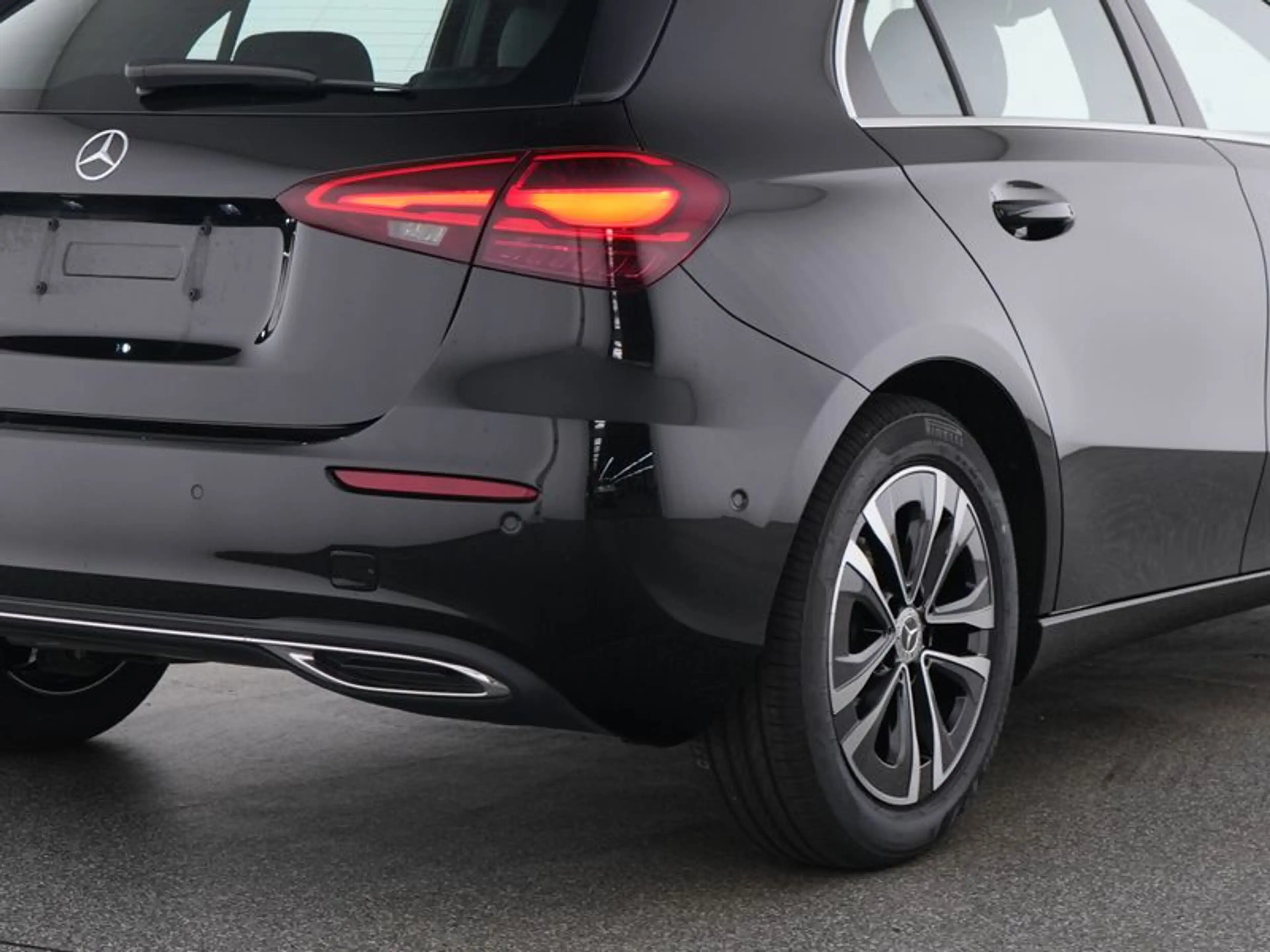 Mercedes-Benz A 200 , PROGRESSIVE MULTI KAMERA PANO SPUR PDC — photo 5
