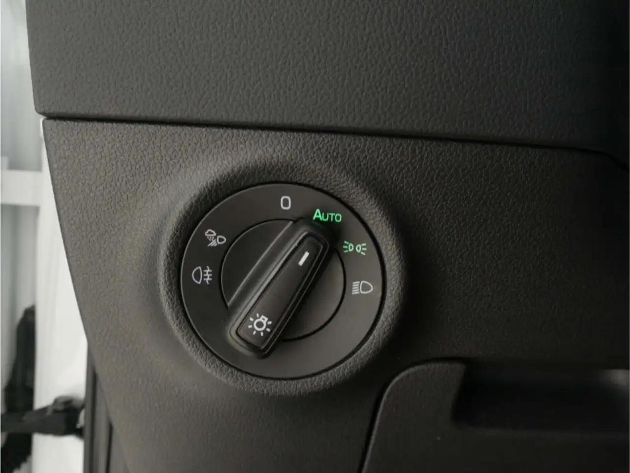 Skoda Karoq 1.5 TSI DSG Sportline AHK/NAV/LED/Kamera, миниатюра 18
