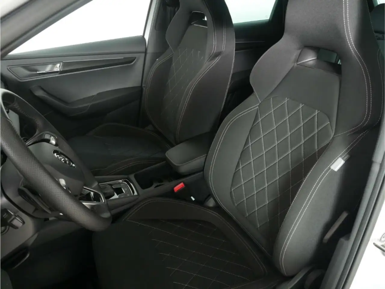 Skoda Karoq 1.5 TSI DSG Sportline AHK/NAV/LED/Kamera, миниатюра 15