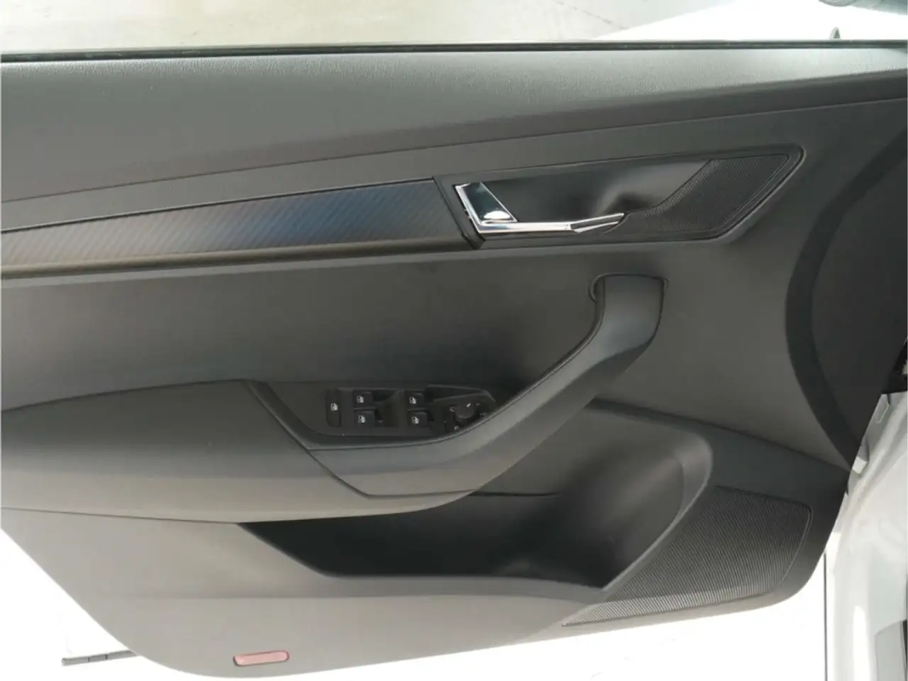 Skoda Karoq 1.5 TSI DSG Sportline AHK/NAV/LED/Kamera, миниатюра 16