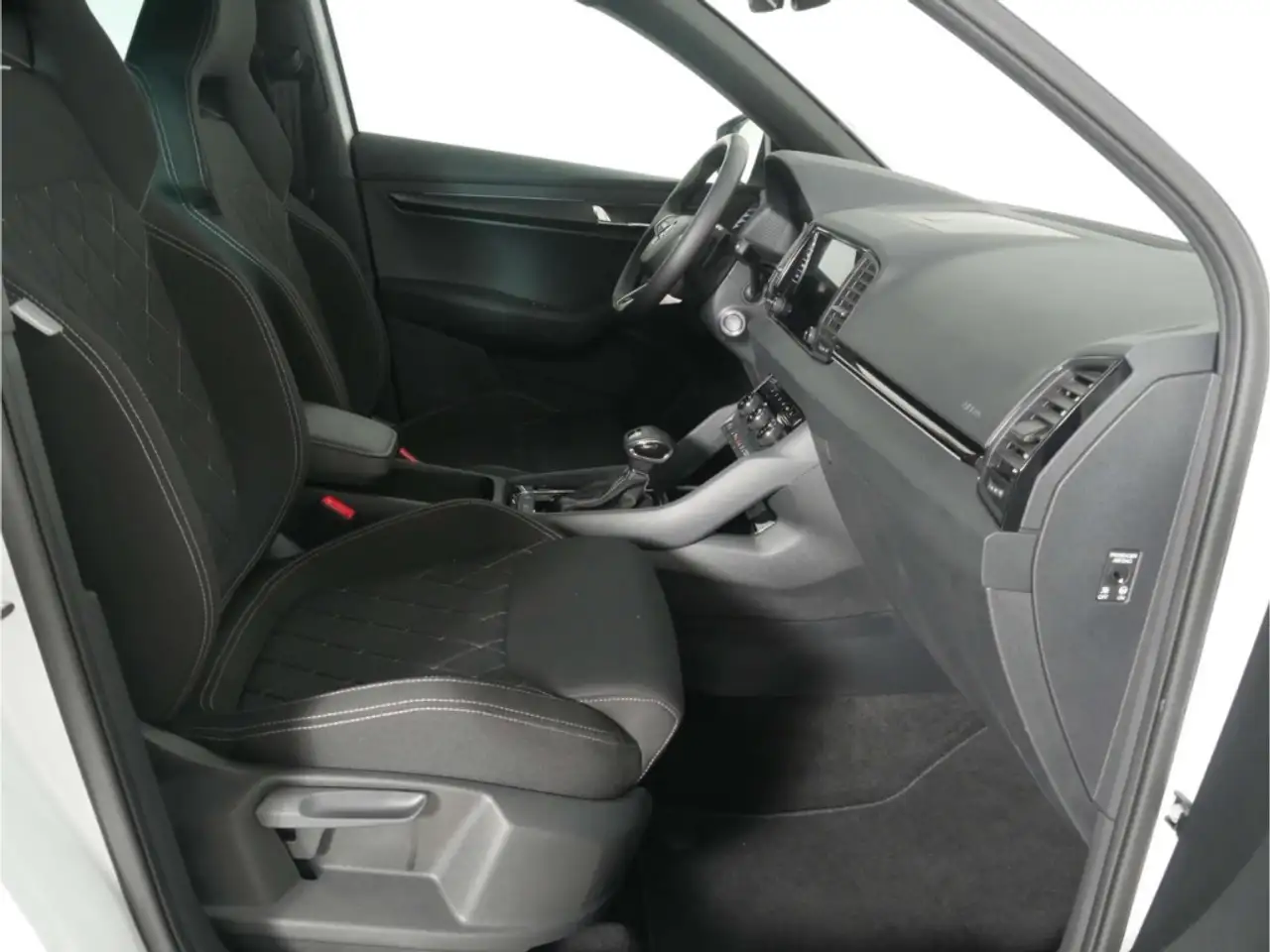 Skoda Karoq 1.5 TSI DSG Sportline AHK/NAV/LED/Kamera, миниатюра 26
