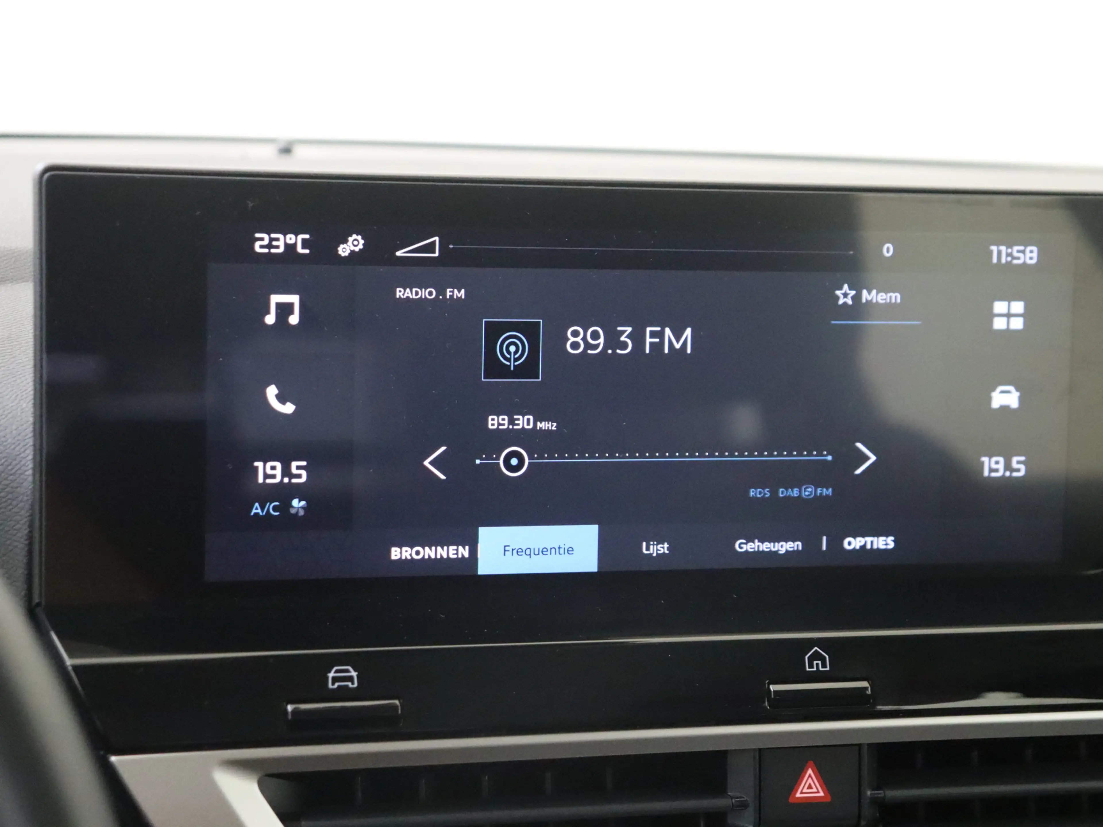 Citroen E-C4 Electric You 50 kWh — photo 15