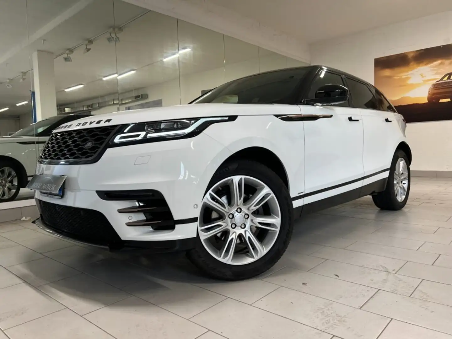 Land Rover Range Rover Velar 2.0D I4 240 CV R-Dynamic S * MOTORE NUOVO* !! Bianco - 1