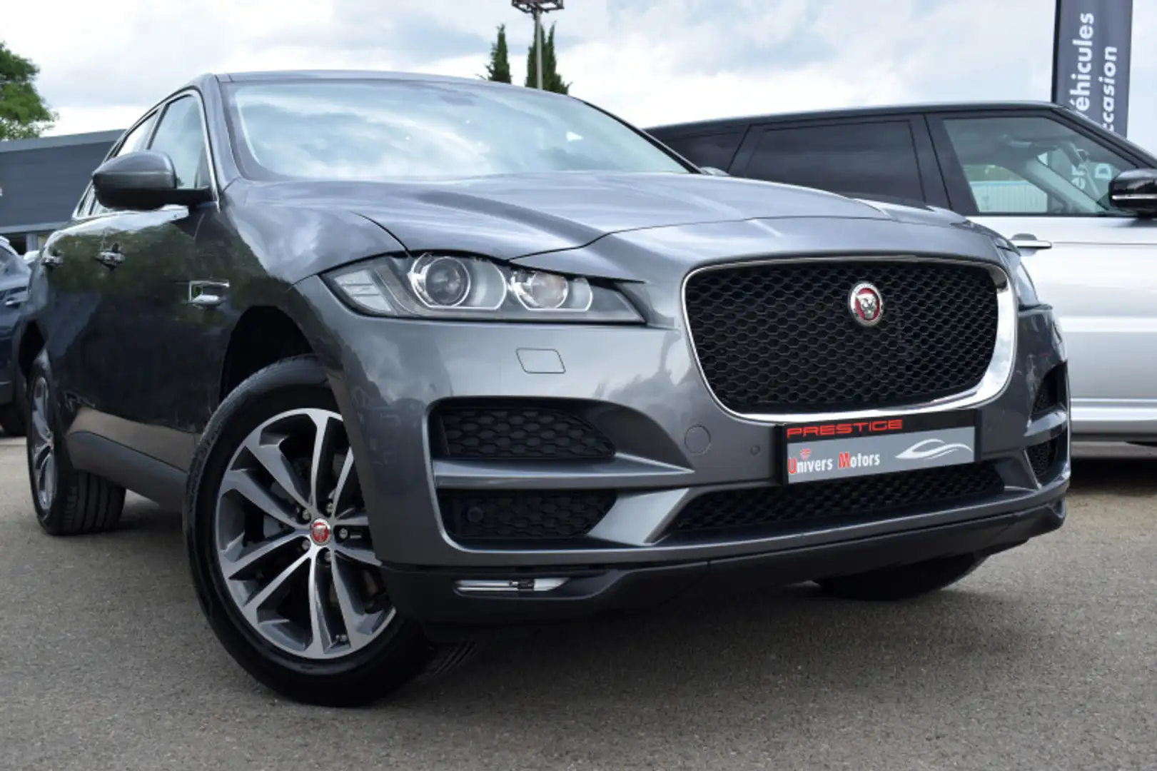 Jaguar F-Pace 2.0D 180CH PRESTIGE AWD BVA8 Grey - 1
