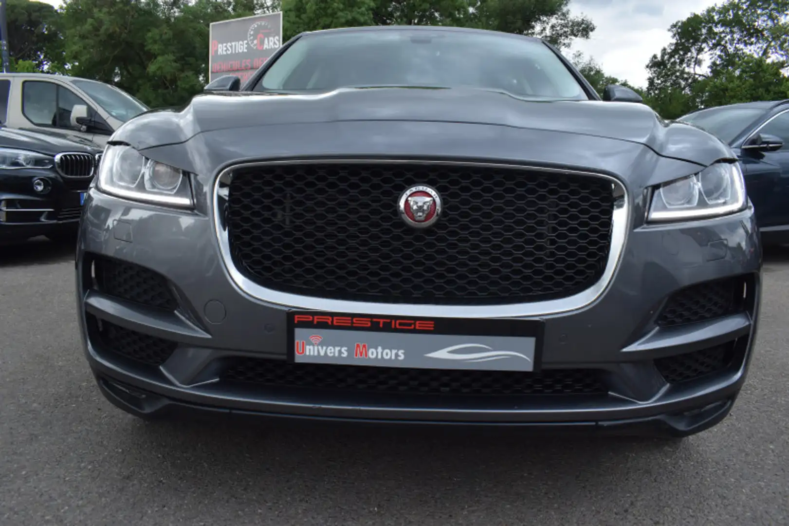 Jaguar F-Pace 2.0D 180CH PRESTIGE AWD BVA8 Gris - 1