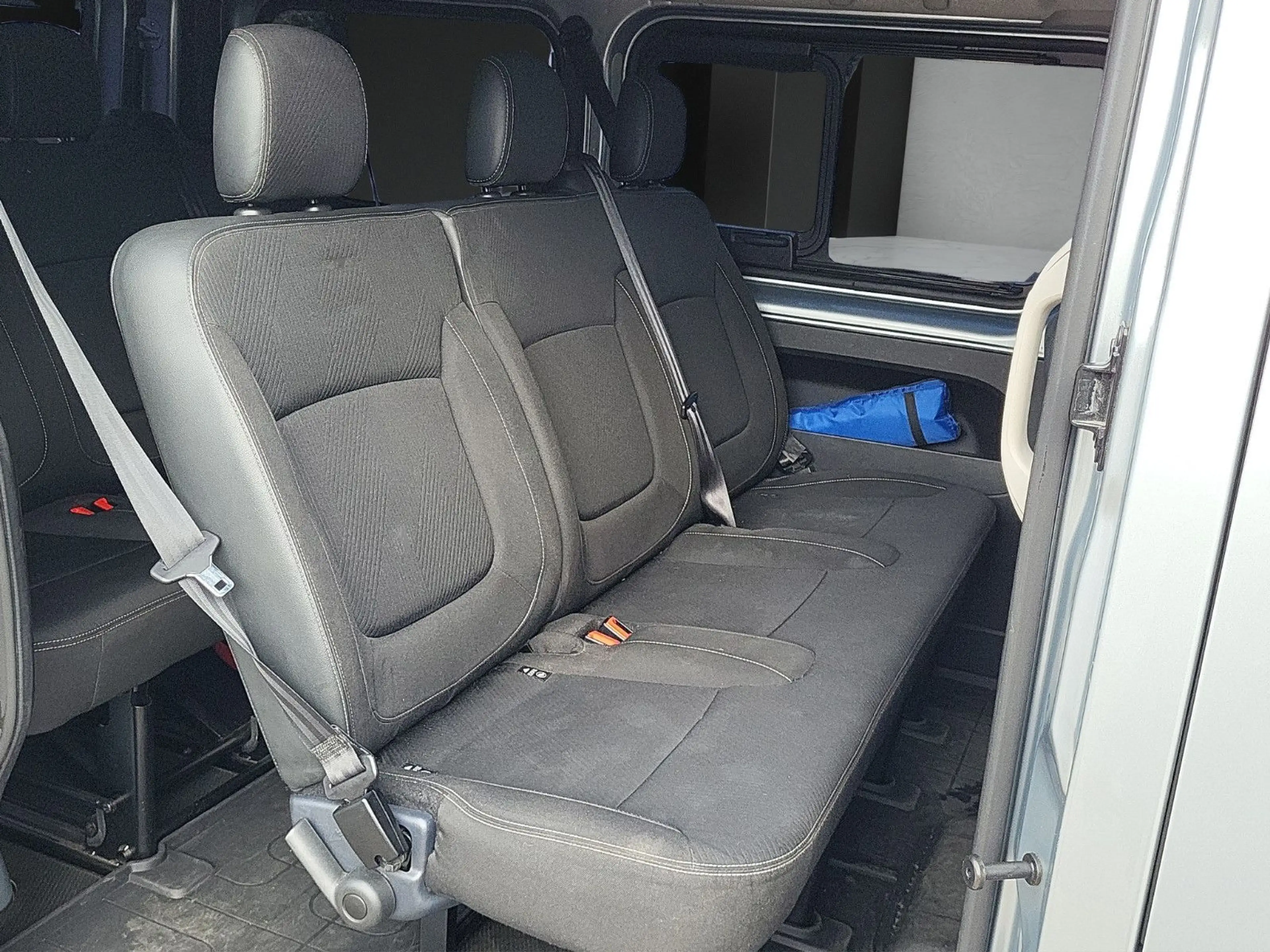 Nissan NV300 Kombi L1H1 2,8t N-CONNECTA — photo 12