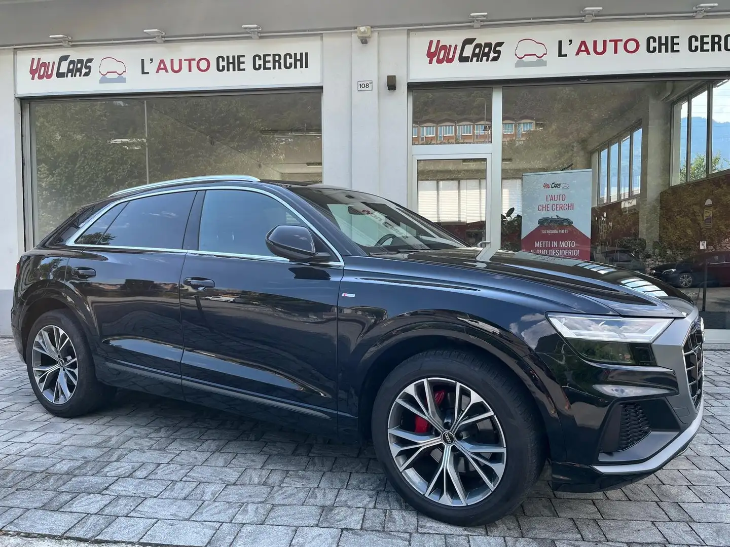 Audi Q8 50 3.0 tdi mhev Sport quattro tiptronic Gancio-21" Noir - 1