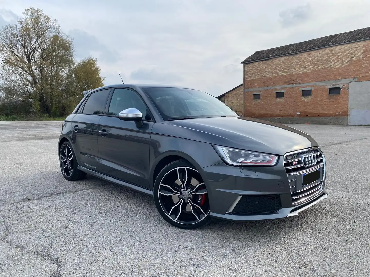 Audi S1 Sportback 2.0 tfsi quattro - 1