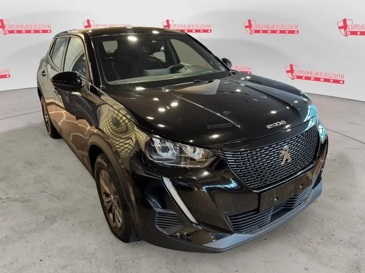 Peugeot 2008 2008 PureTech 130 S&S Active Pack Zwart - 2